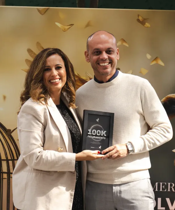 Mentorado com placa de 100K faturamento