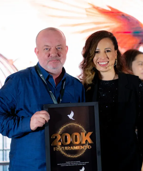 Mentorado com placa de 200K faturamento